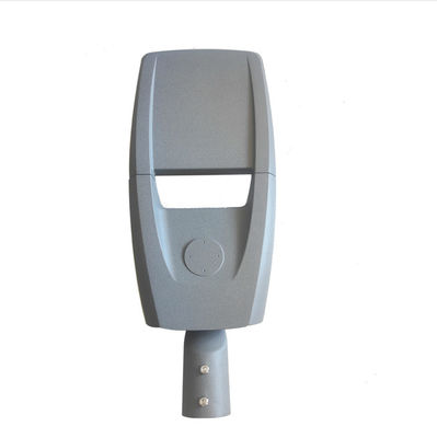 Lampioni Stradali a LED da Esterno con Protezione IP66 ed Elevata Efficienza Luminosa Adatti a Diverse Altezze di Installazione